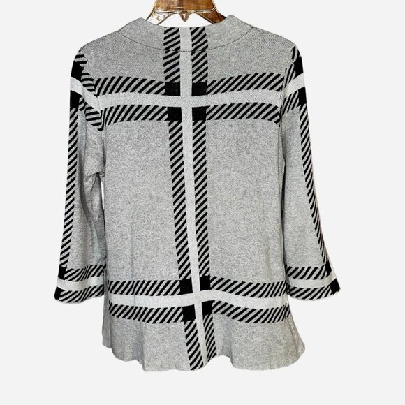 Belldini Plaid Mock Neck Sweater M Gray Black White 3/4 Sleeve Quiet Luxury Knit - Picture 2 of 7